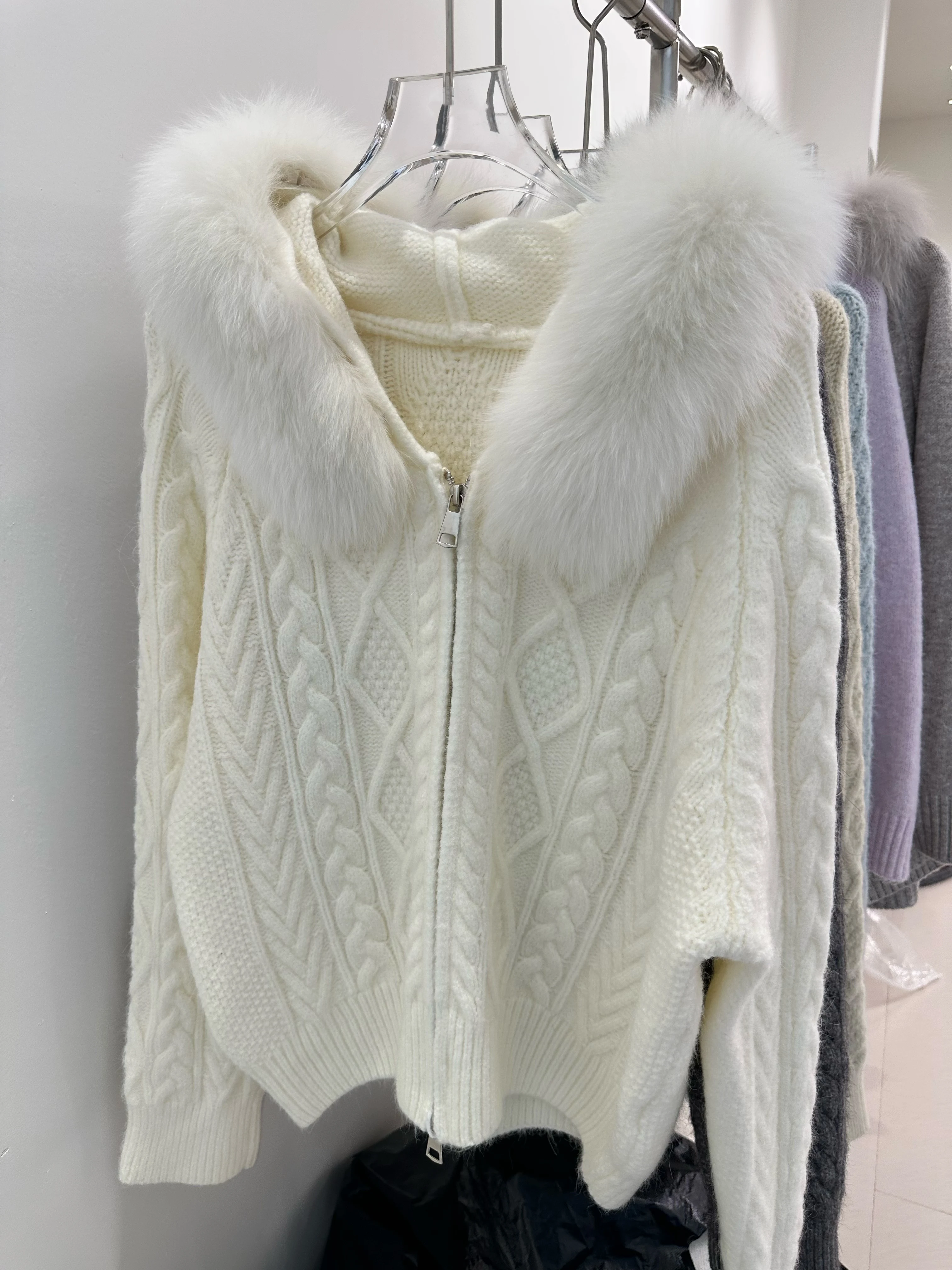 2026 New Women Spring Autumn Real Fox Fur Collar Hooded Cardigan Knitted Sweater Female Jacket Outerwear Cardigan Coat - view 5