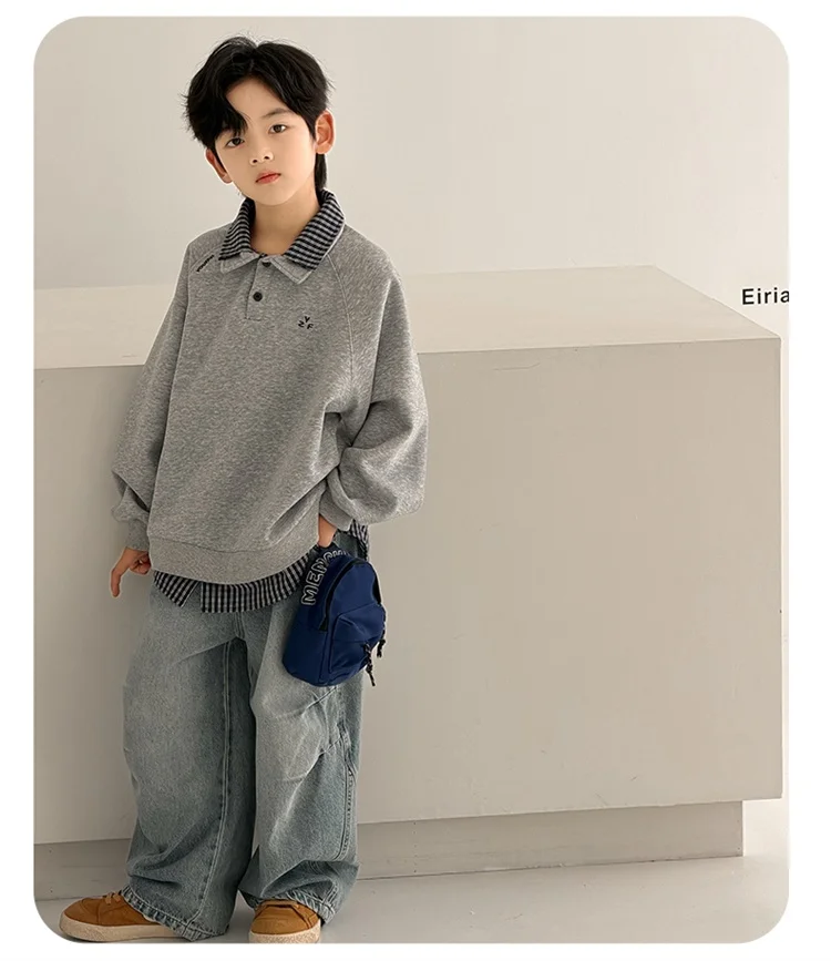 Neu eingetroffen: Modisches Langarm-Poloshirt mit doppelter Schicht für Kinder, Jungen-Hoodie mit Umlegekragen, Frühlingskleidung. – Detail 4