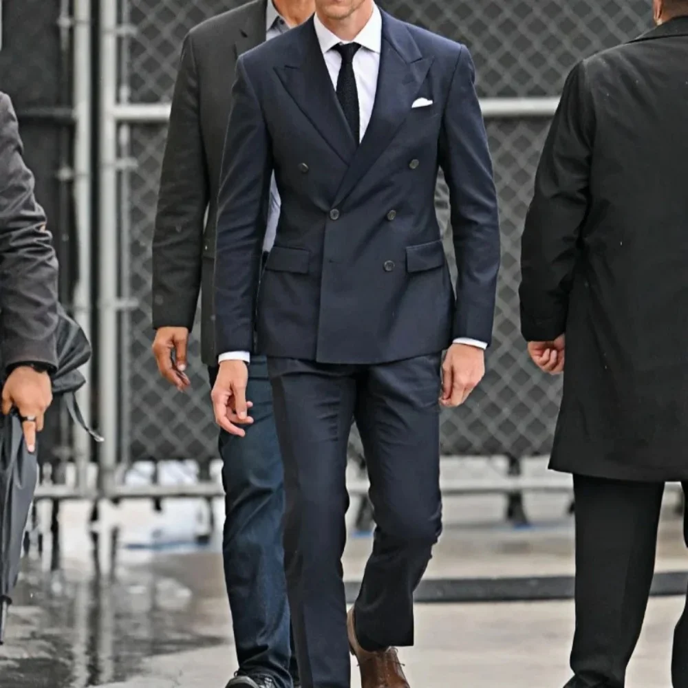 

Solid 2 Pieces Men Suits Set Fashion New Men's Formal Business/Wedding Groom Suits Peak Lapel Double Breasted Blazer Trousers