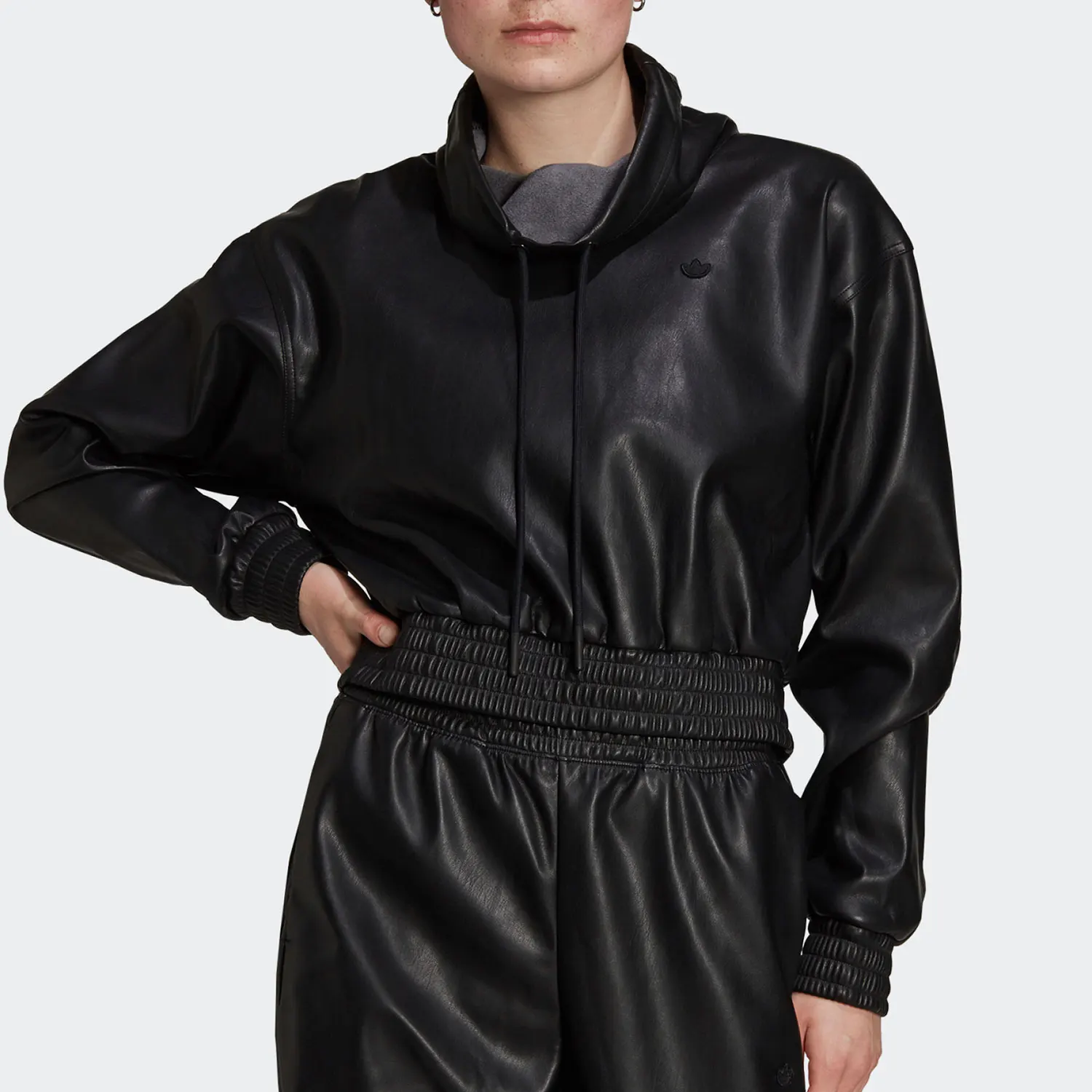 

Adidas genuine Three Stripes Women's Comfortable Collar Sports Sweatshirt H66348