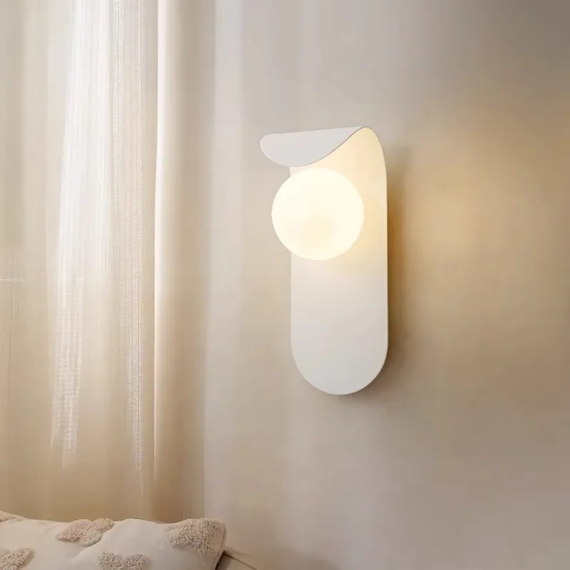Nordic Wall Lamp AC90-260V Bedroom Bed Personality Simple TV Background Wall Minimalist Staircase Atmosphere Sense Wall Lamps
