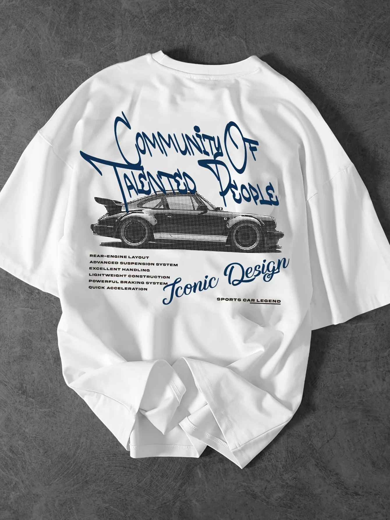 Retro-Sportwagen-Druck „Community of Talented People“ auf hochwertigem, weichem Herren-T-Shirt aus 100 % Baumwolle, perfekt für Sommerfahrten