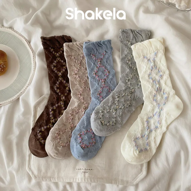 Autumn and winter vintage forest style 3D embossed lace mid-calf socks new Japanese style slouch socks diamond pattern socks