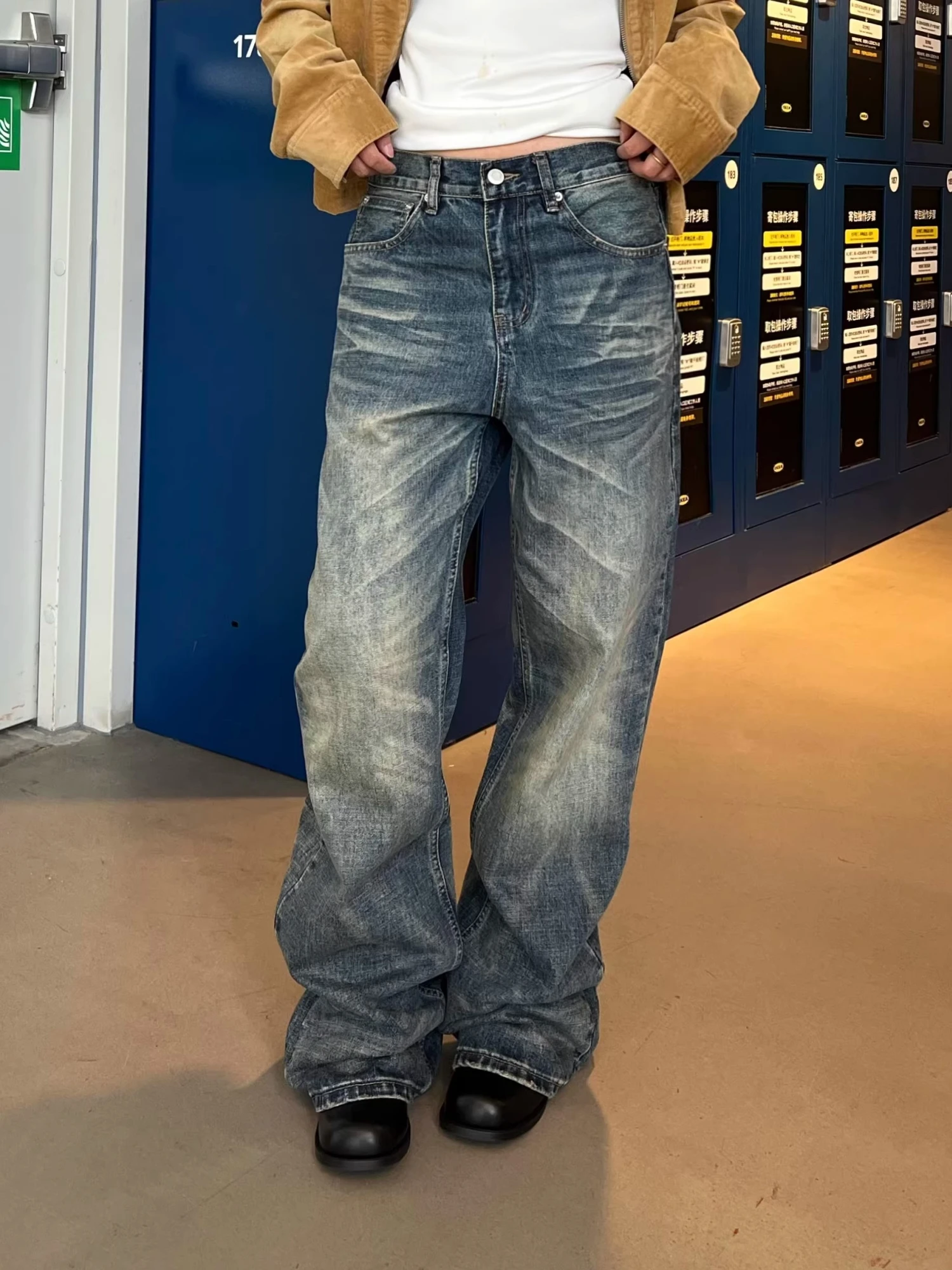 Retro American Street Washed  Jeans Men Women Loose Straight Leg Long Trousers Trendy Micro Flared Pleated Denim Jeans