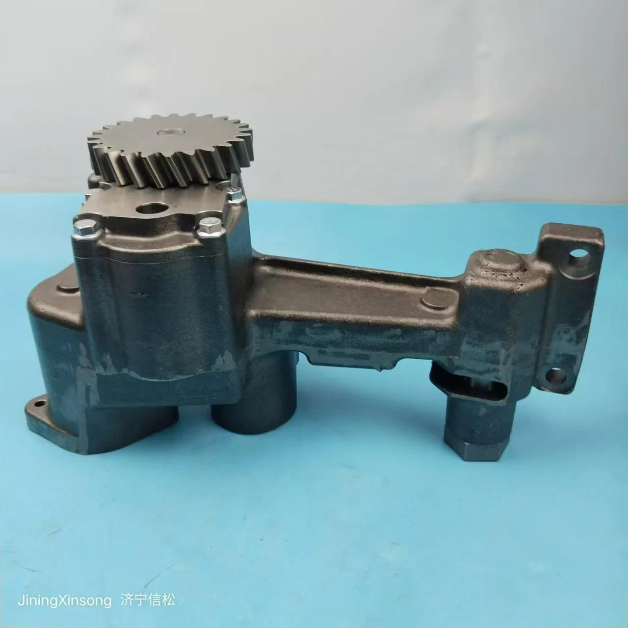 

6D170-2 PC1000-6 Oil Pump Engine 6162-55-1011