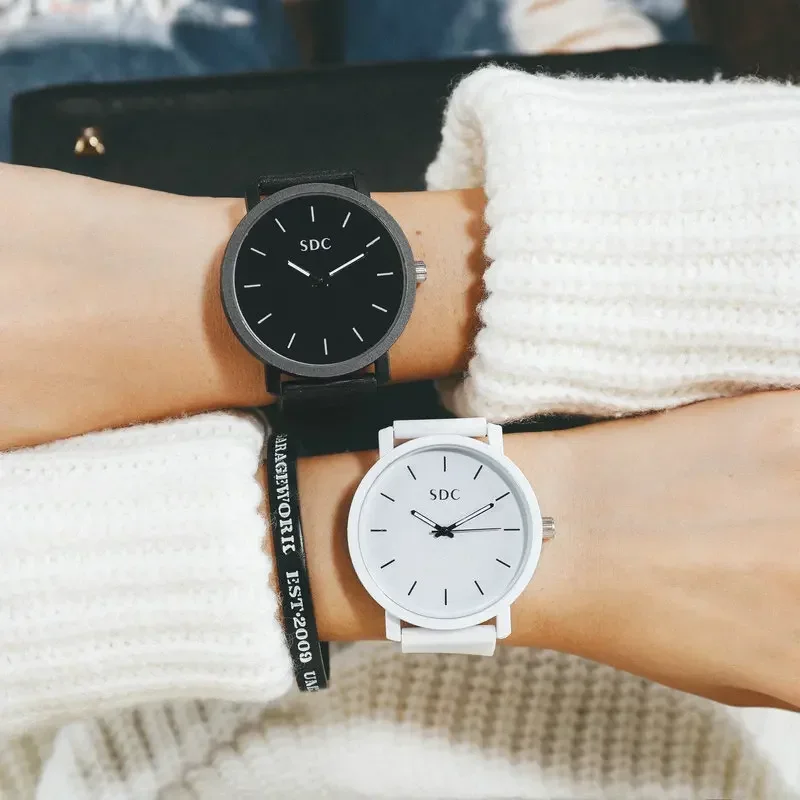 2pc Luxury Brand Minimalist Couple Watch for Men Women Casual Silicone Quartz Clock 2024 Black White Valentine Watch for Couple