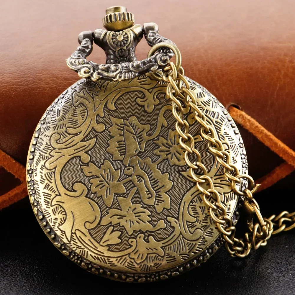 Hollow Animal Series Chicken Family Quartz Pocket Watch Vintage Dial with Chain Necklace Pendant Jewelry Clock Festival Gifts