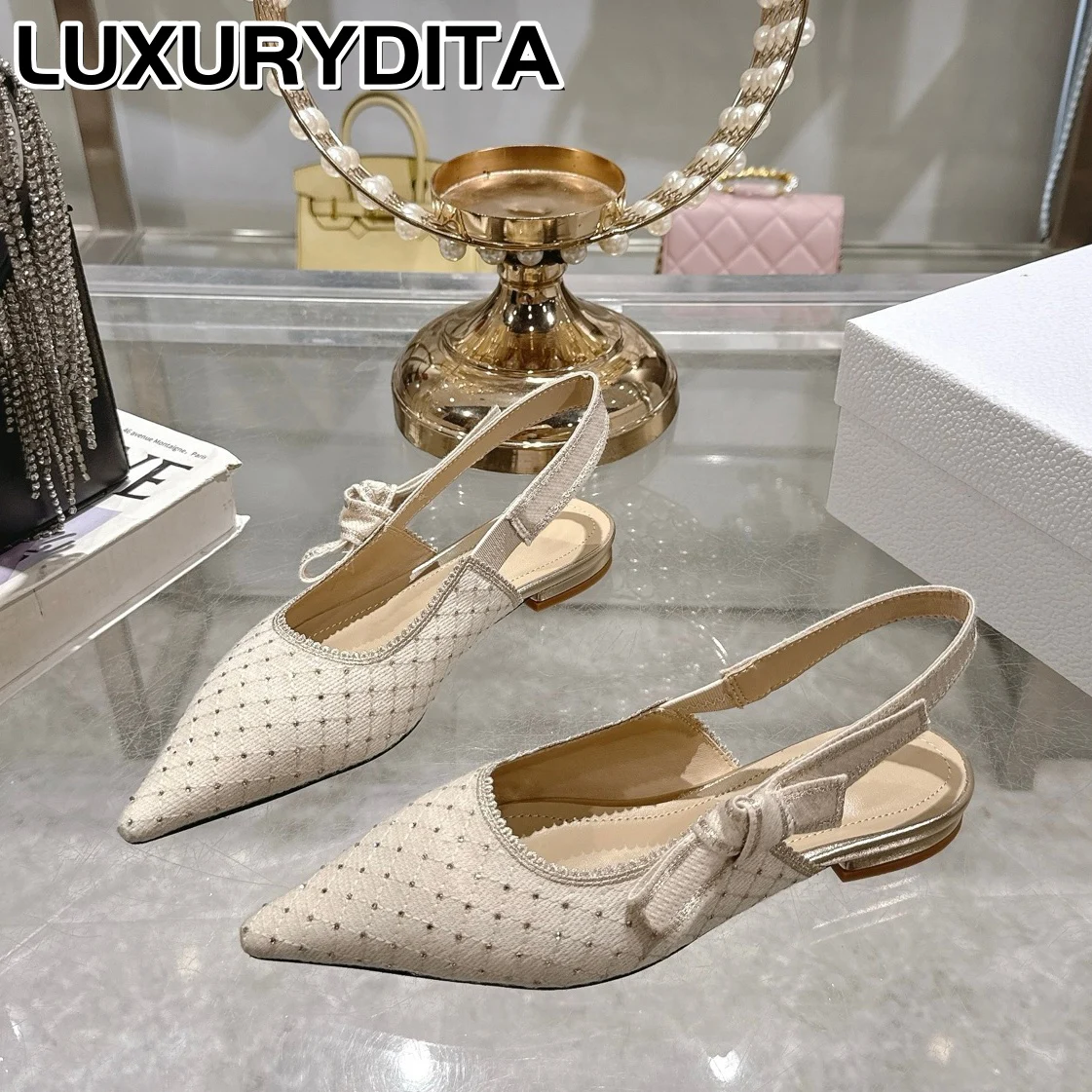 

Top Quality Luxury Womens Sandal Casual Lace Flat Fashion Embroidered Muller Shoes Designer Silk Leather Soled High Heel XYX0013