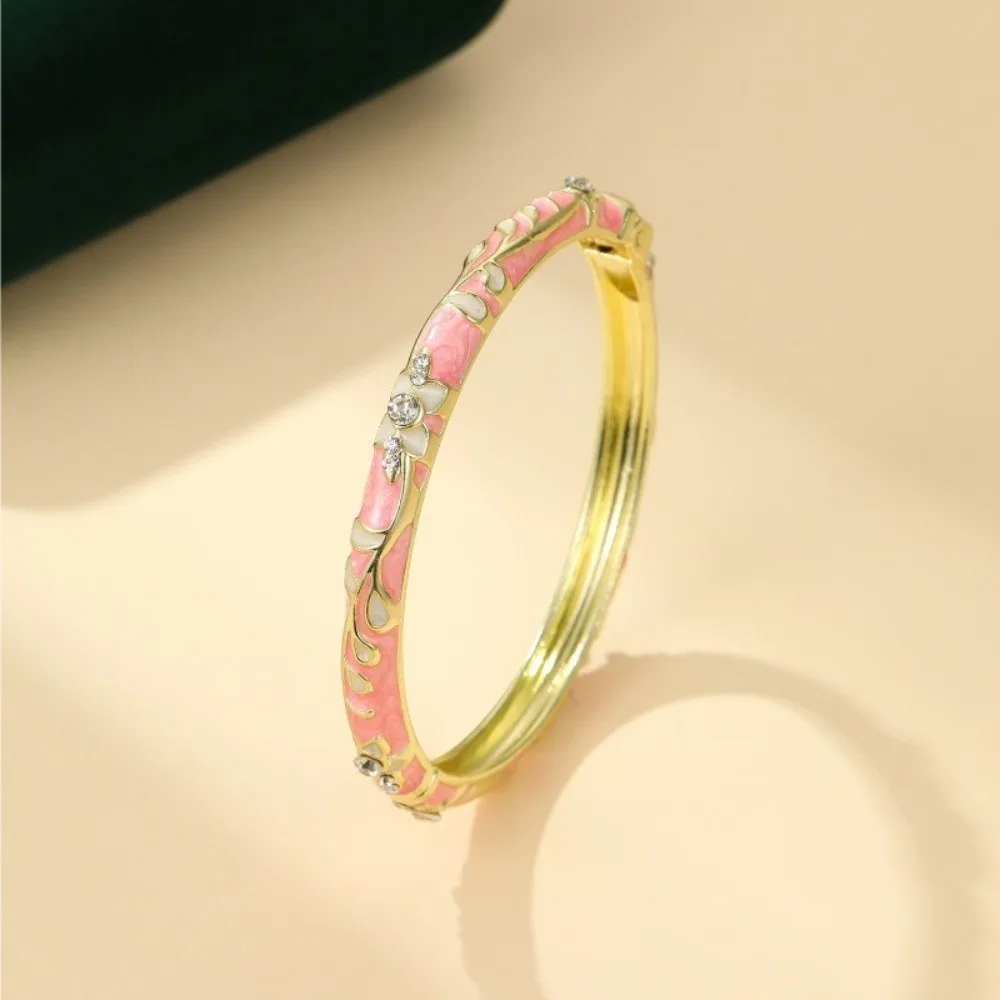 Elegant Enamel Flower Bangle Colorful Enamel Chinese Style Vintage Cloisonne Bangle Alloy Handmade Women's Floral Bracelet Bride