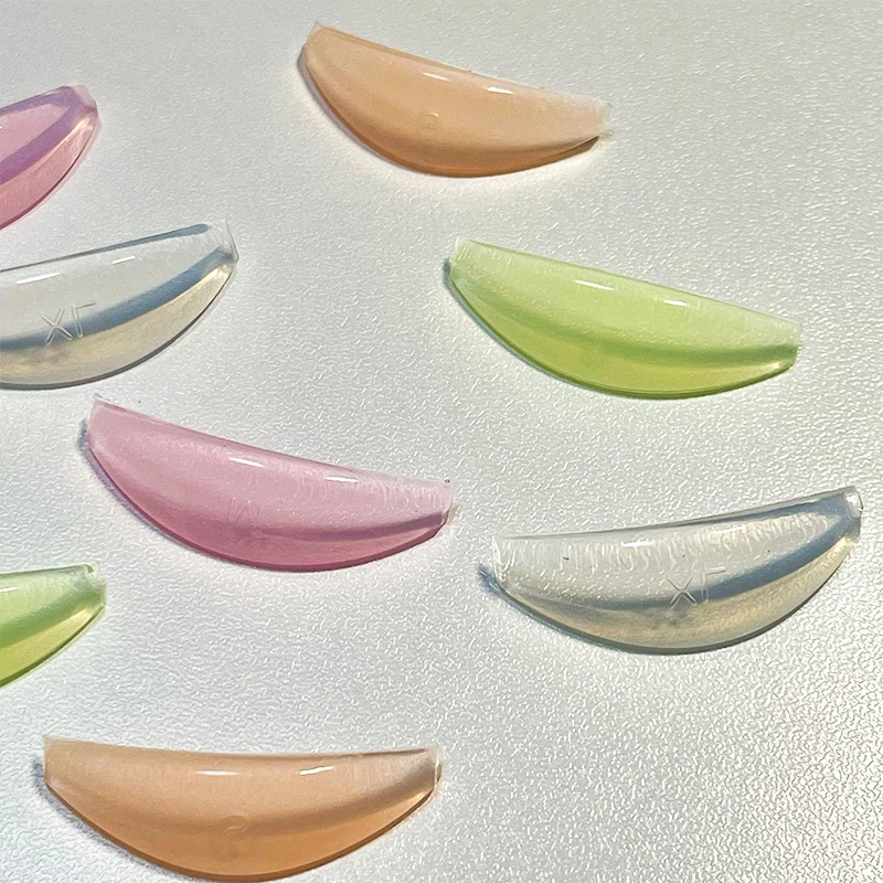 4 Paar Silikon Wimpern Dauerwelle Pad Lifting Wimpern Stangen Schild l verzogene Wimpern Locken wickler Zubehör Applikator Make-up-Werkzeuge