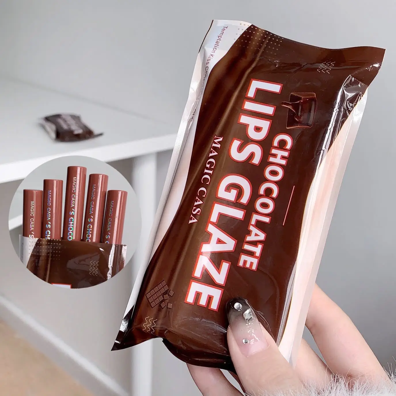 MAGIC CASA Juego de brillo de labios de chocolate, 5 piezas, terciopelo ultra mate, barro labial que no se decolora, perfecto para niñas de la escuela