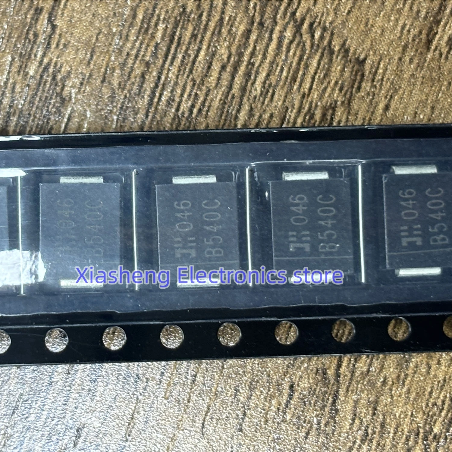 

New Original 10Pcs B540C-13-F B540C SMC 5A 40V SMD Schottky Diode In Stock Integrated Circuit Good Quality