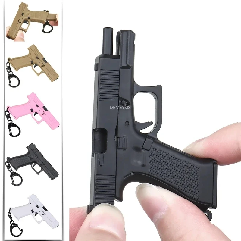 Mini Pistols Shape Keychain Realistic Model Removable Magazine Miniature Pistol Model Keyring Portable Decorations Trend Gift