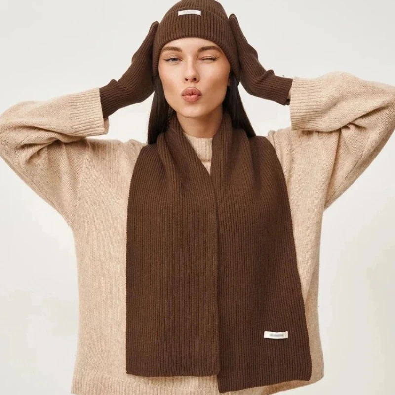 

Зимняя вязаная шапка для женщин, шарф, перчатки, комплект из 3 предметов, бордовый удобный мягкий повседневный шарф, уличные теплые наборы перчаток с сенсорным экраном