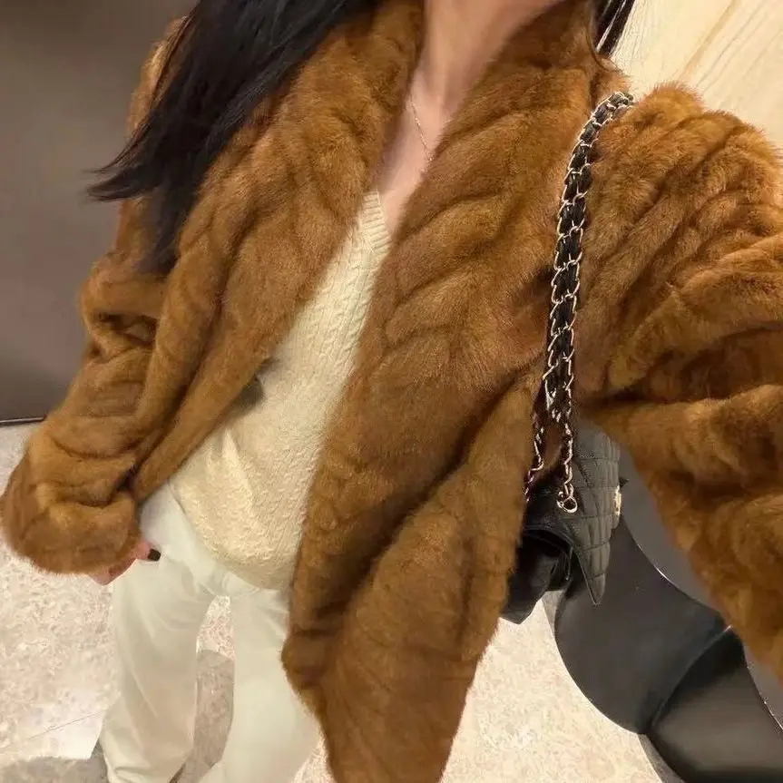 Abrigo de piel sintética de visón para mujer, cuello en V de temperamento femenino, prendas de vestir holgadas, Top informal de Color puro, integrado, protección del medio ambiente