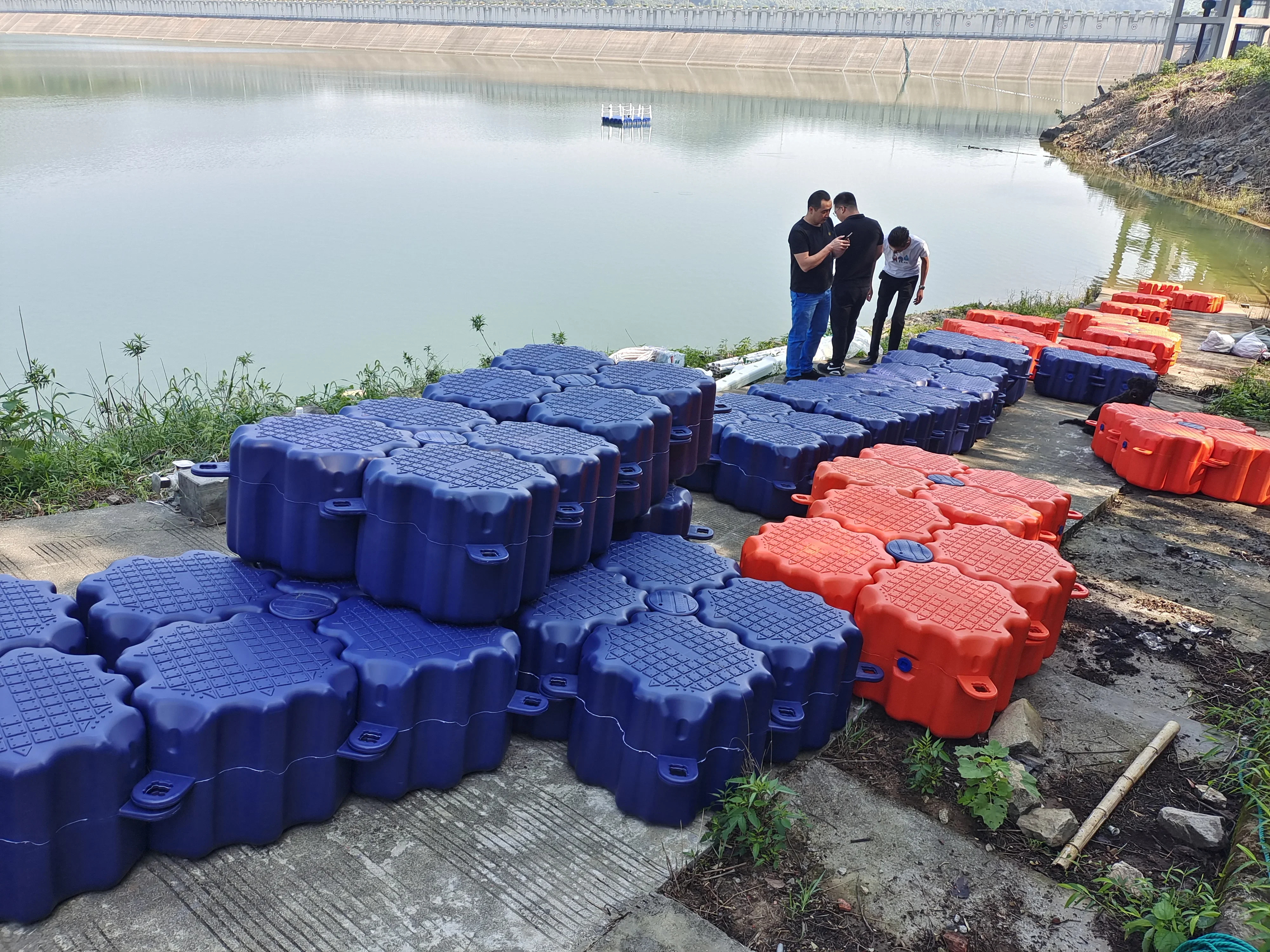 Shanghai Marine HDPE Floating Pontoon Platform Jetty Dock for Boat Use Competitive Pricing High Quality Construction