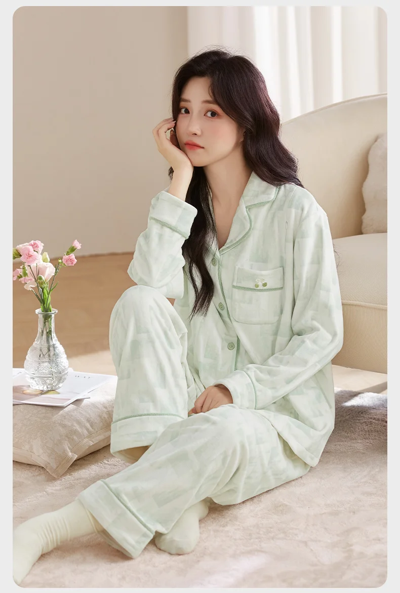 

Комплекты пижам для женщин: шелковый шармез, премиум-класс, домашняя одежда, на пуговицах, с воротником, длинный рукав, брюки до щиколотки, элегантные.