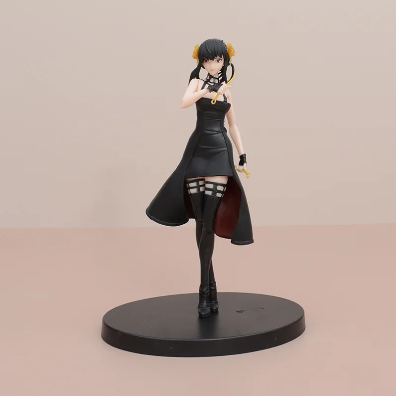 

Anime Character SPY×FAMILY Anya Yor Forger Black Dress Car Desktop Ornament Gift Home Crafts Small Figurines & Miniatures