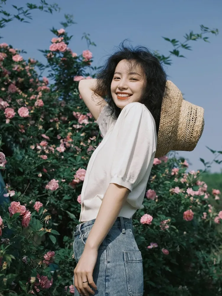 Korean Sle Sweet Personali V-Ne Bubble Sve Knitted Sweater Women Summer Faionable Slimming Thin Ice Silk Open Card...