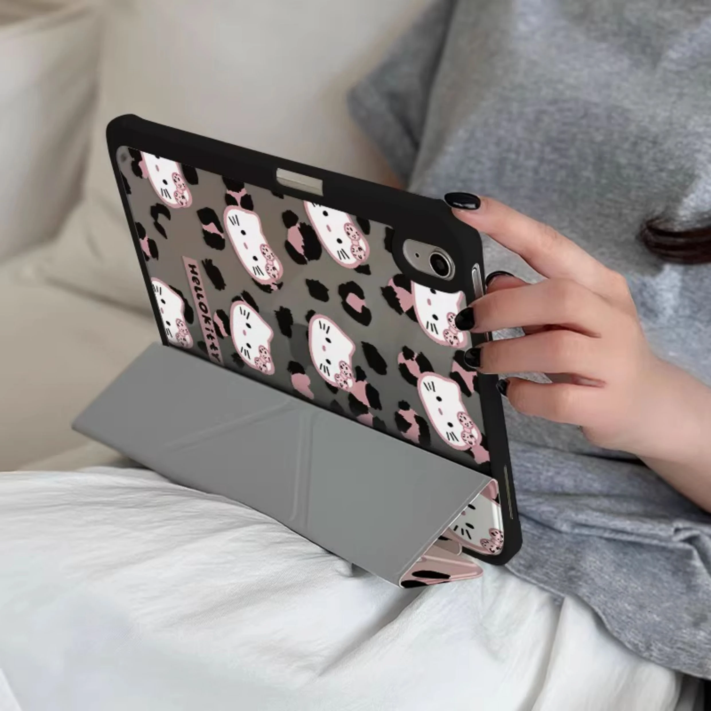 حافظة هالو كيتي آي باد ميني 7 اللوحي 2025 آيباد 9/11 الجديدة المضادة للانحناء أكريليك الهواء 6/5 نمط مزدوج الجوانب 10.2 مع فتحة قلم رصاص برو 13