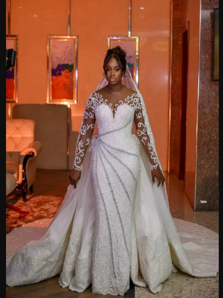 Customized Scoop Neck Shinny Sequins Beads Wedding Dress with Removable Skirt  Robe De Mariée  Long Sleeves African Bridal Gown
