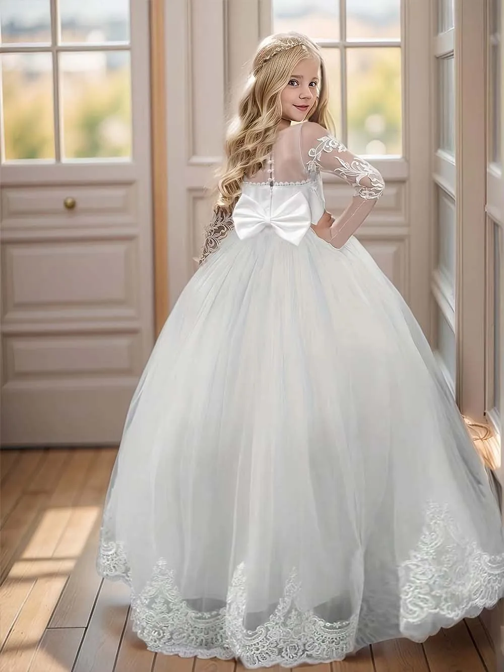 White/Ivory Wedding Party Dress for Flower Girls Sheer Neck Appliqued Tulle First Communion Dress Customized Vestidos De Noivas