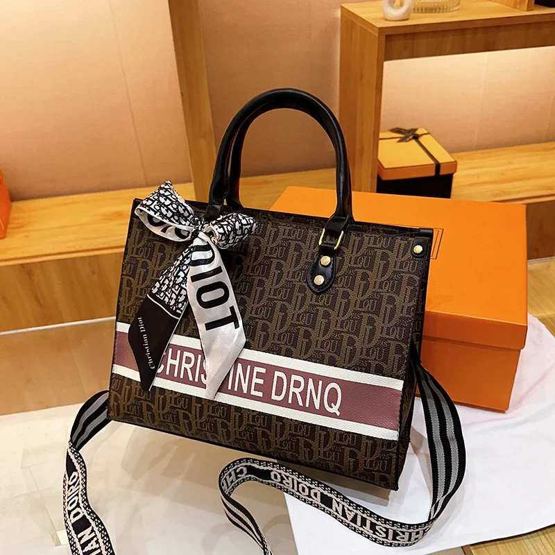 

New fashionable and elegant women's crossbody bag, high-end leather handbag, luxurious designer shoulder bag women's handbag
