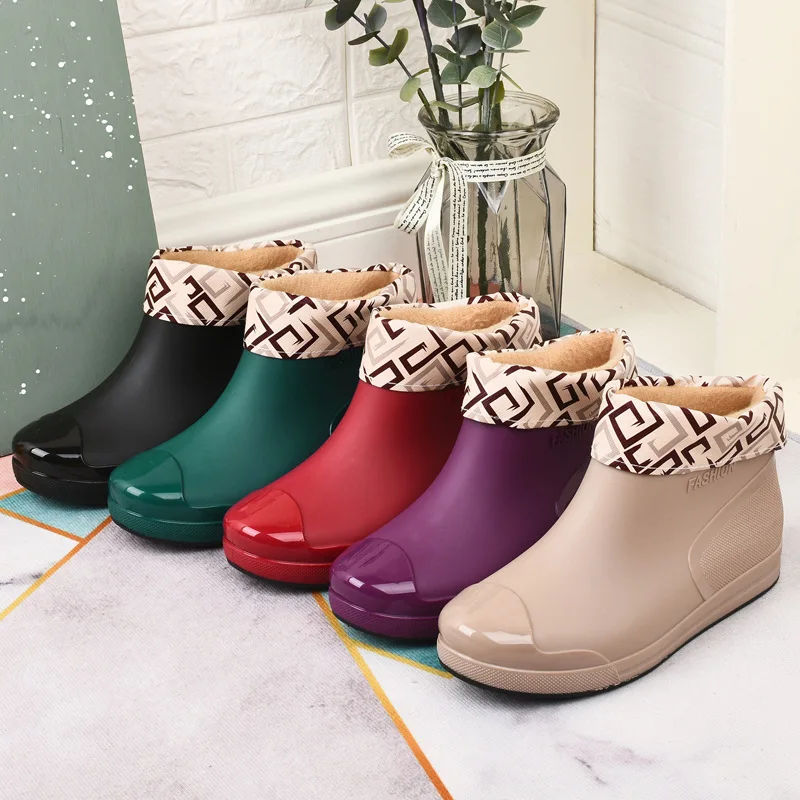 Fashion Women\'s Rain Boots Short Tube Non-slip Thickened Water Boots Warm Overshoes Comfortable Wear-resistant Boots