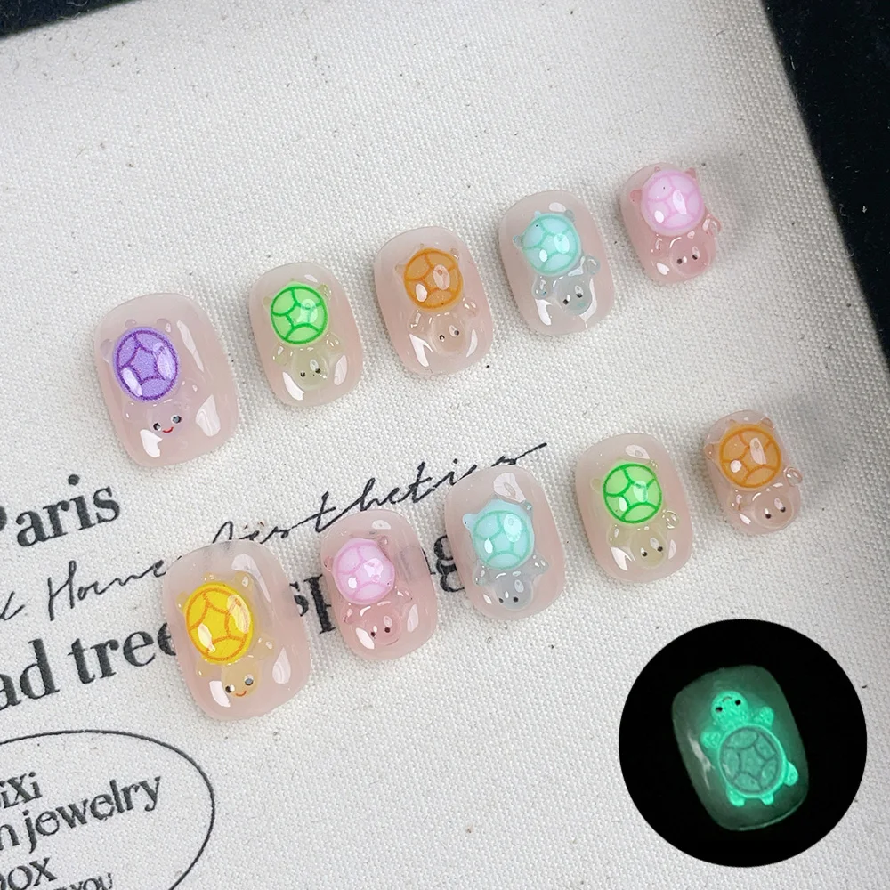10pcs Short Square Round Handmade Press On Nails Kit, Nude Fake Nails, Cute Wearable Nail Art, Glow-in-the-dark Turtle