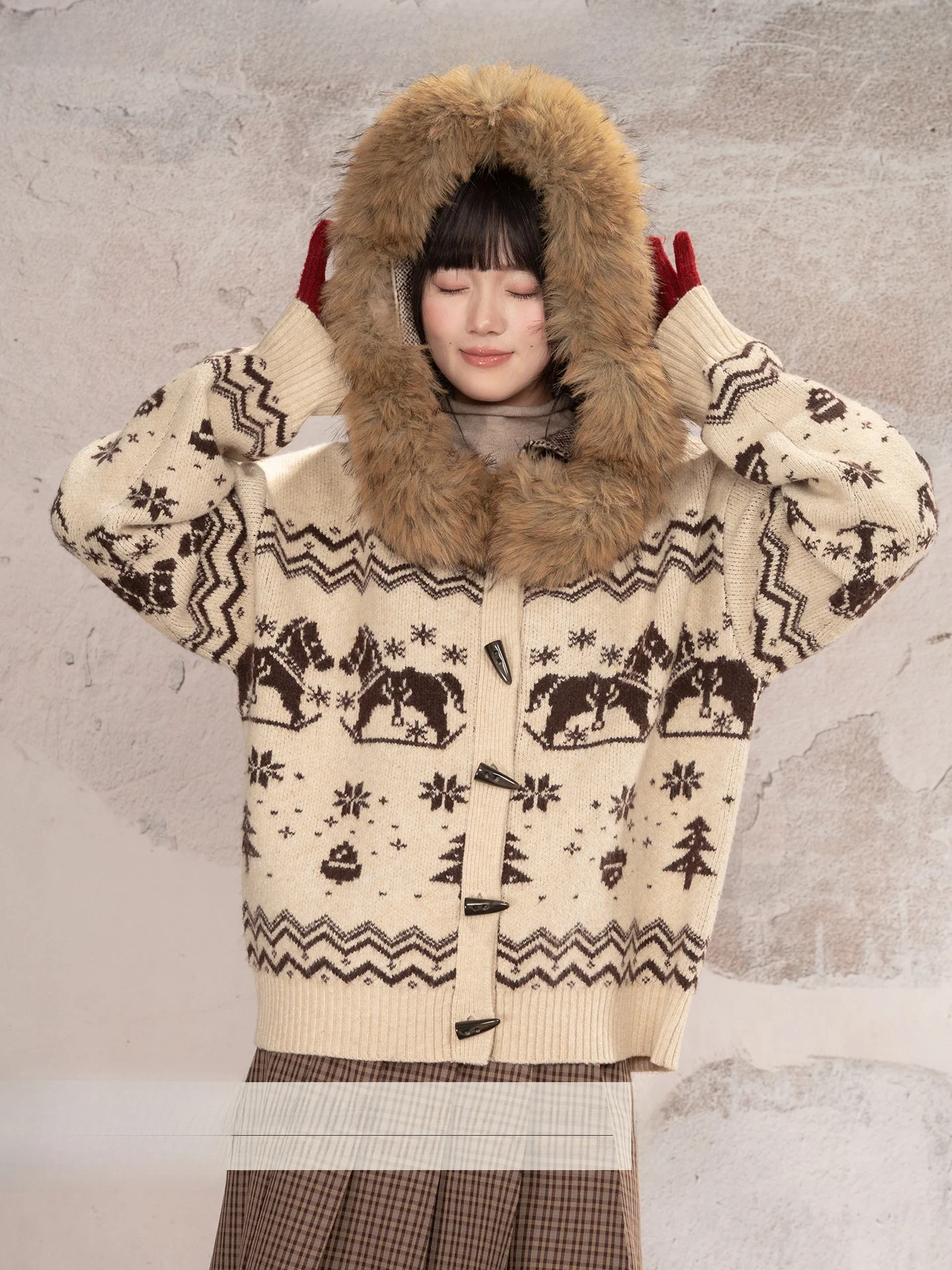 

Loveheynew Vintage Fair Isle Knitted Coat with Buttoned oulder Horns And Faux Fur Collar Long Sve Women's Winter Jaet