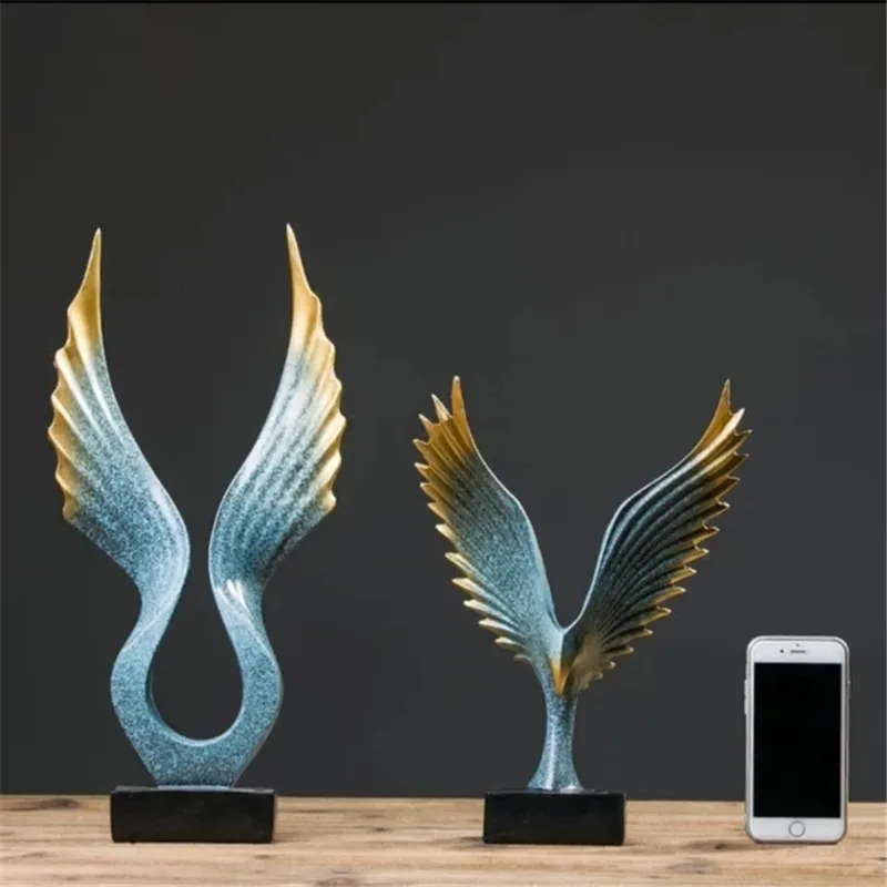Family Figurines Living room eagle home decor accessories family ornaments Nordic simple modern office creative crafts
