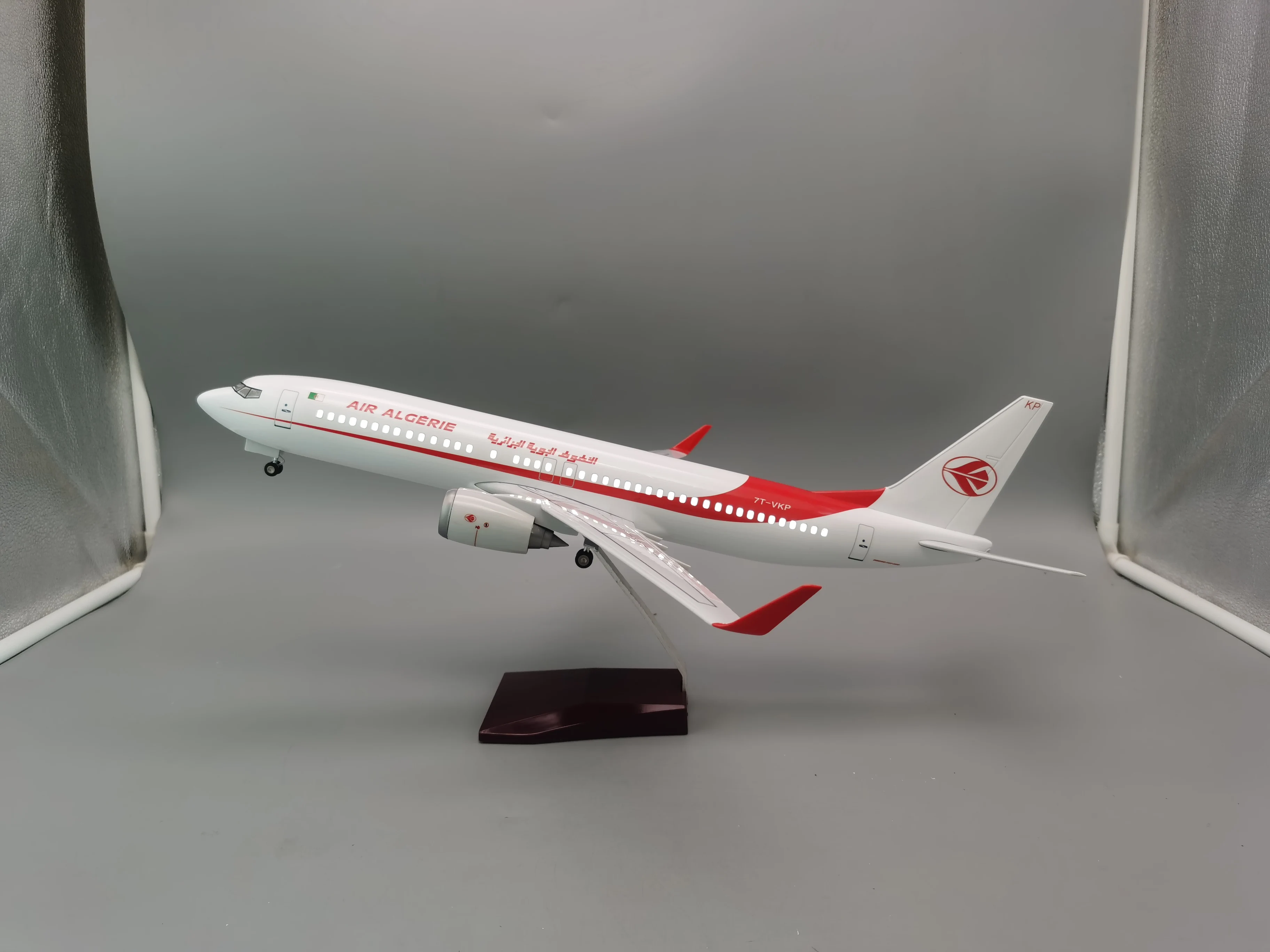 

Home Decor items B737-800 Algeria 47cm 1/180 Scale Airplane Model Aircraft Model With Light And Wheel Landing Gears Plane