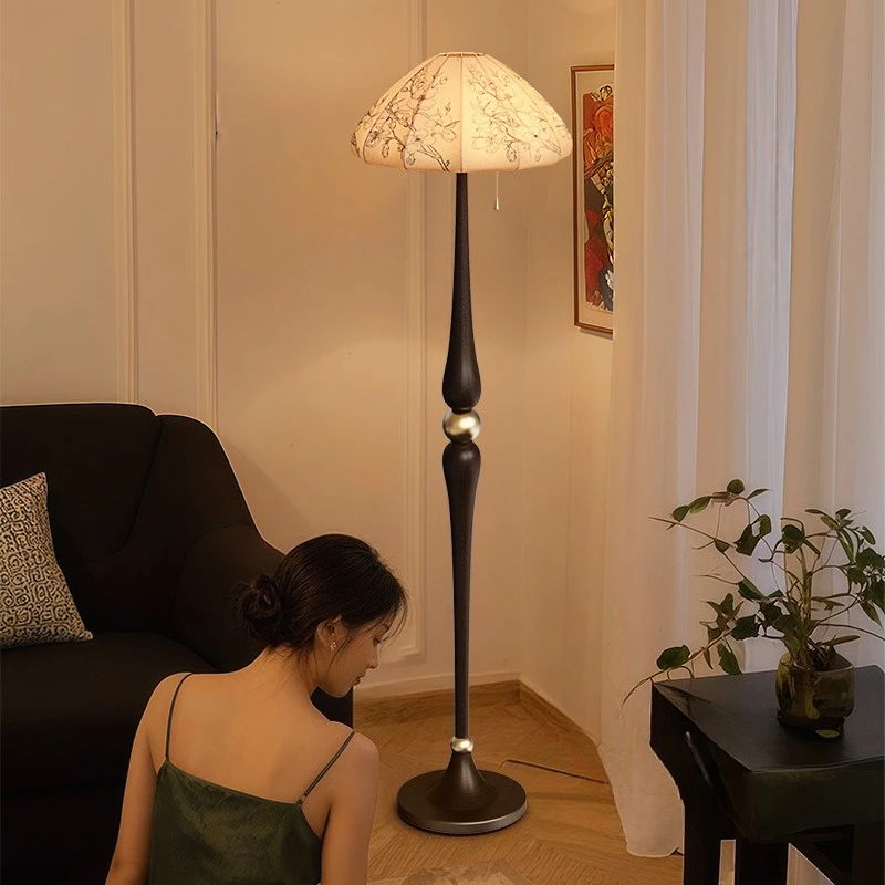 Middle Ancient Style Floor Lamps Bedroom Bedside Wall Lamps Solid Wood Retro Homestay Desktop Decoration Atmosphere Table Lights