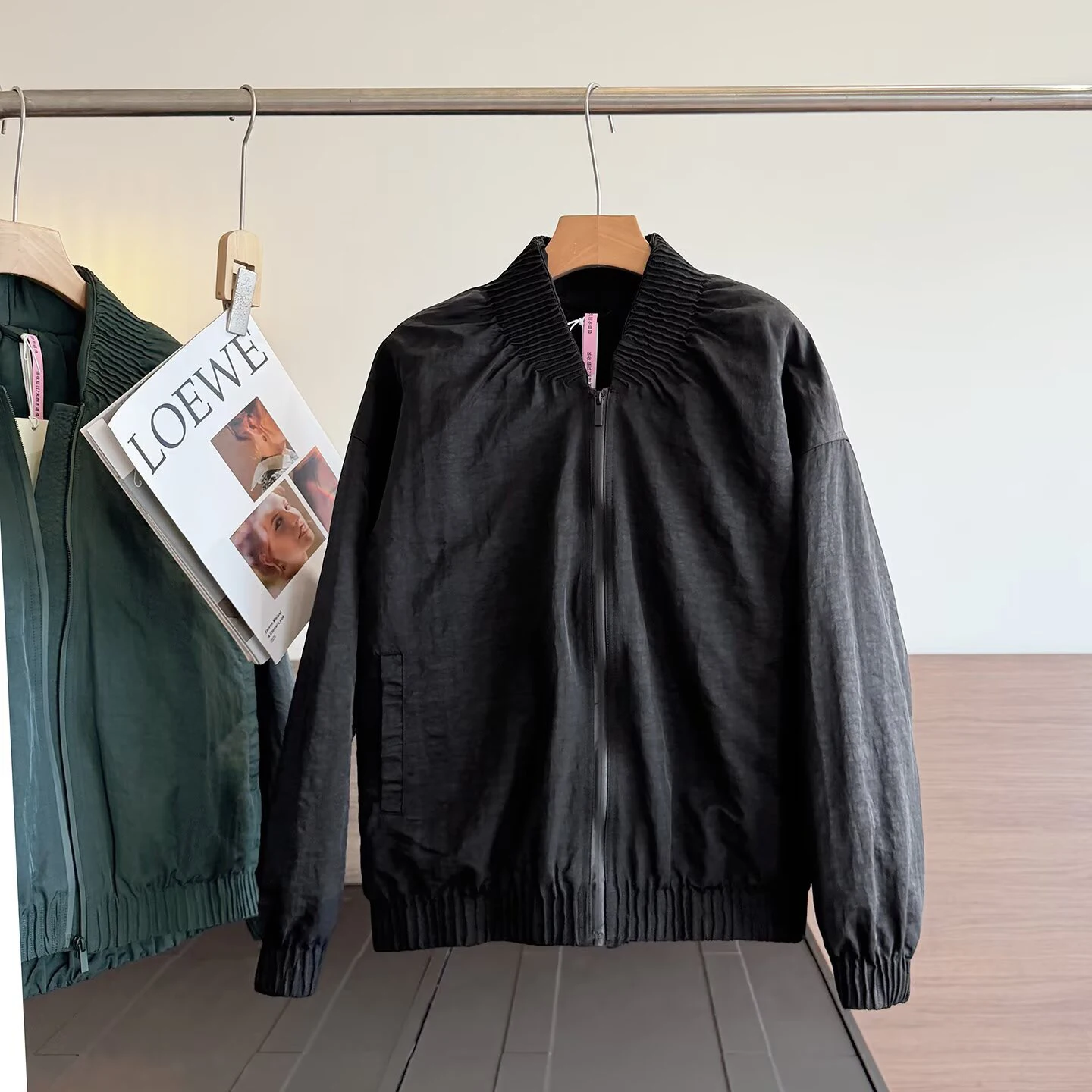 European and American style women's standard version V-neck pleated pilot jacket, 2026 autumn new product