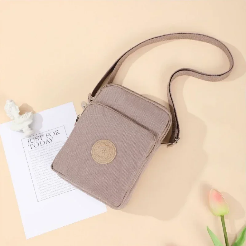 Outside Toiletry Daily Necessities Storage Bags Nylon Cross Body Bags Korean Shoulder Bags Version Mobile Phone Bag for Women