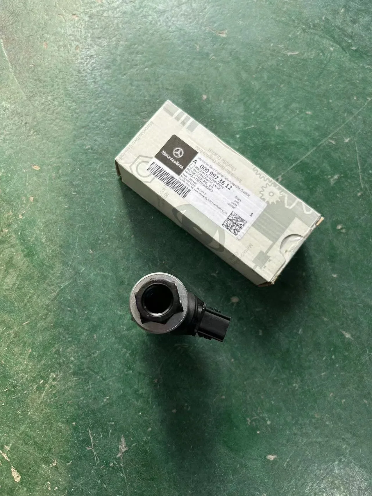 A0009973612 4721700800 solenoid valve European truck Parts M-AN M-ERCEDES-B-ENZ