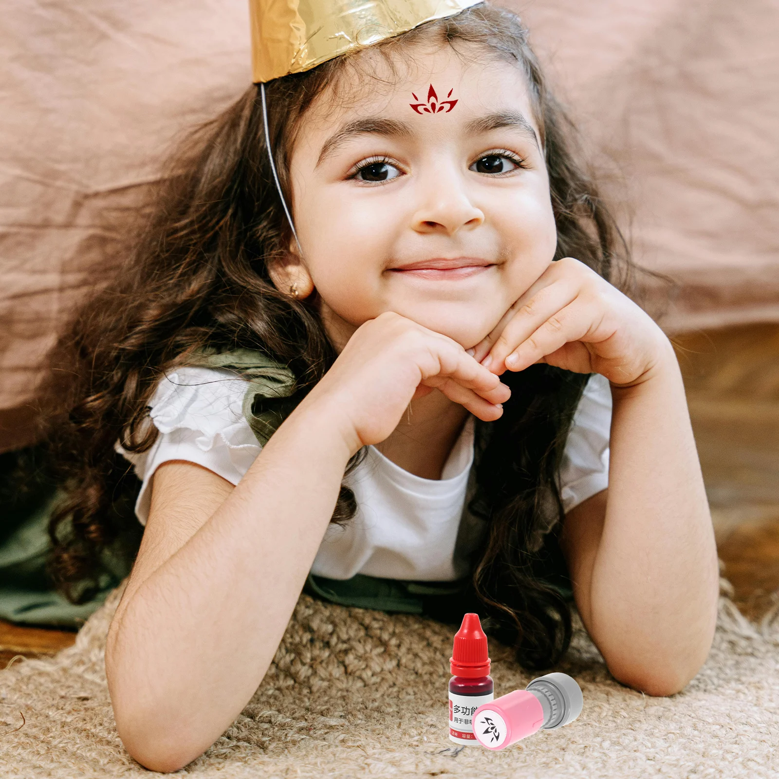 

1Set Face Flower Stamper for Stage Performance Red Flower Makeup Stamp Convenient Handheld Dress Up Tool for Party and Cosplay