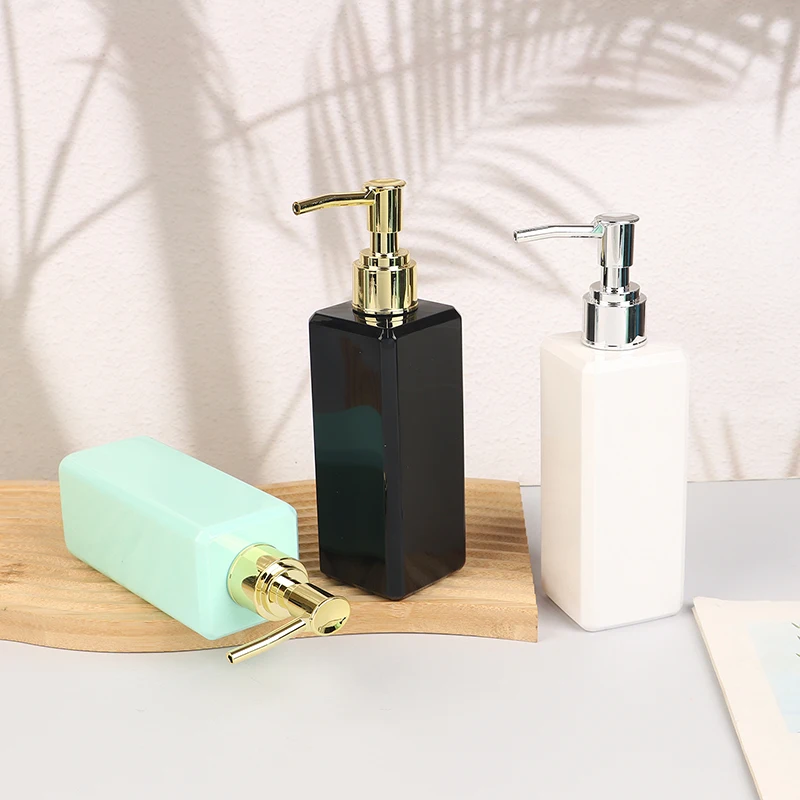 Dispenser di sapone liquido da 250 ml Pompa riutilizzabile Bottiglia quadrata Accessorio per il bagno Shampoo Balsamo Contenitore Salone di bellezza