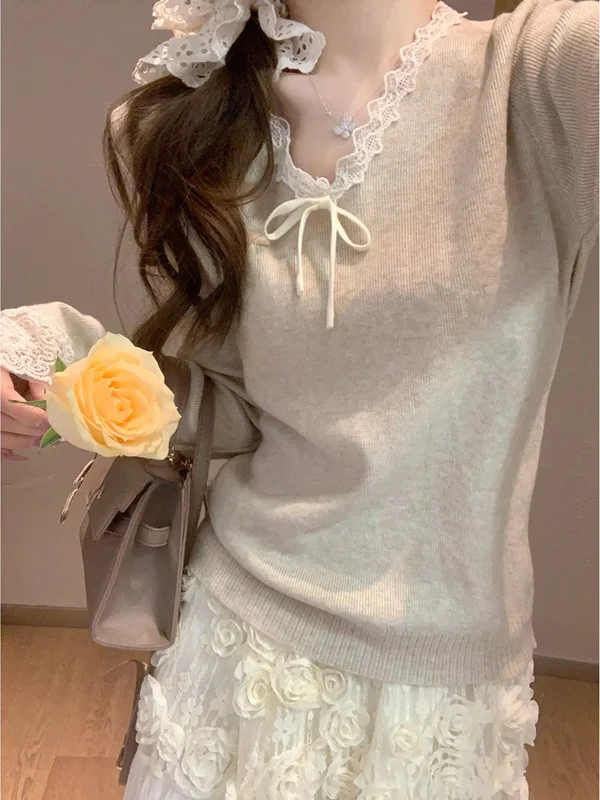 

Sweet And Spicy White Lace V-Ne Knitted Sweater Women's Long Sve Base Layer Top for Autumn Winter Faionable And Comfor...