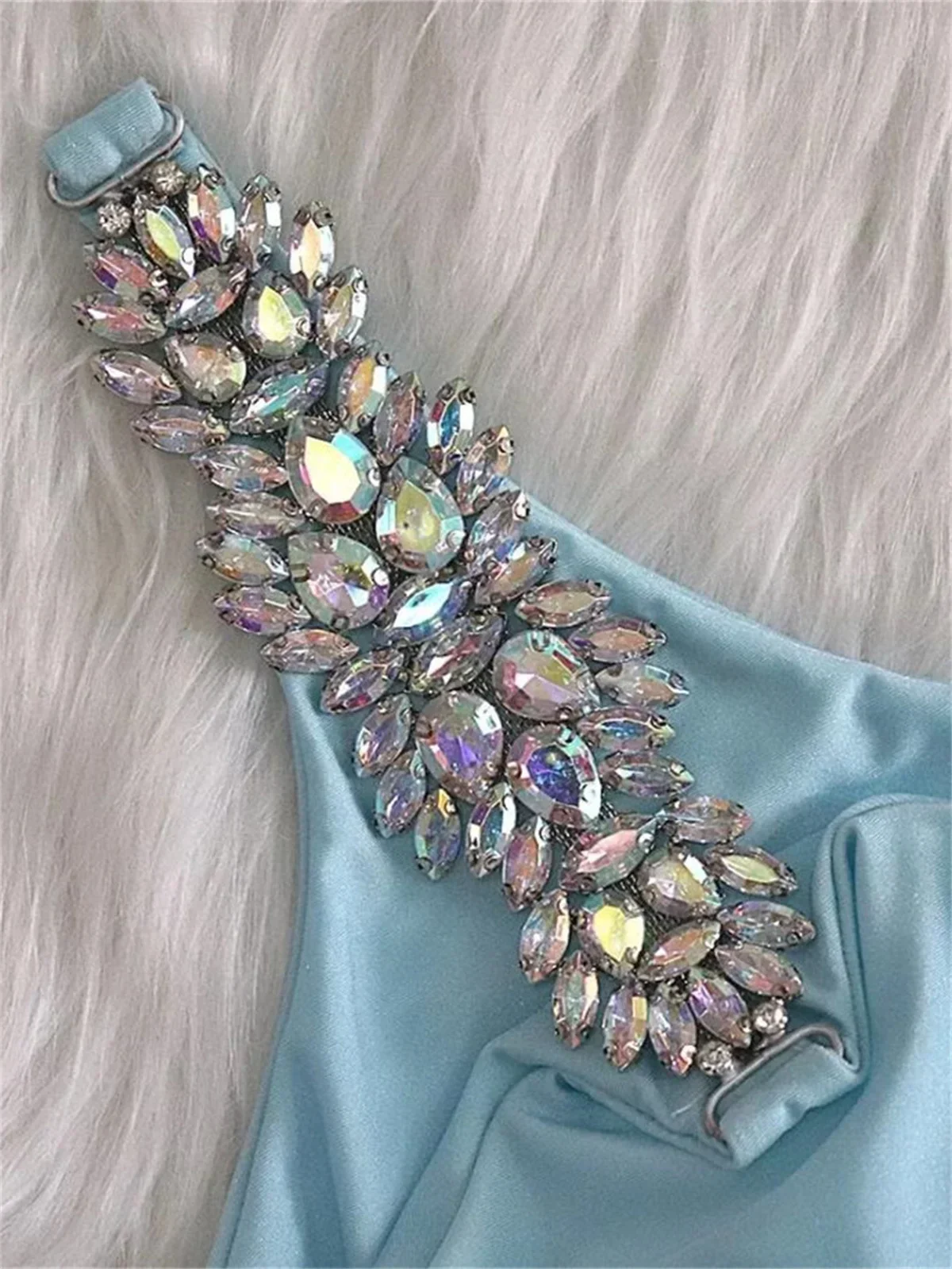 Sexy bikini met één schouder, luxe glanzende blauwe diamant uitgesneden push-up badpak, kristal badpak, Braziliaanse string badmode 2025