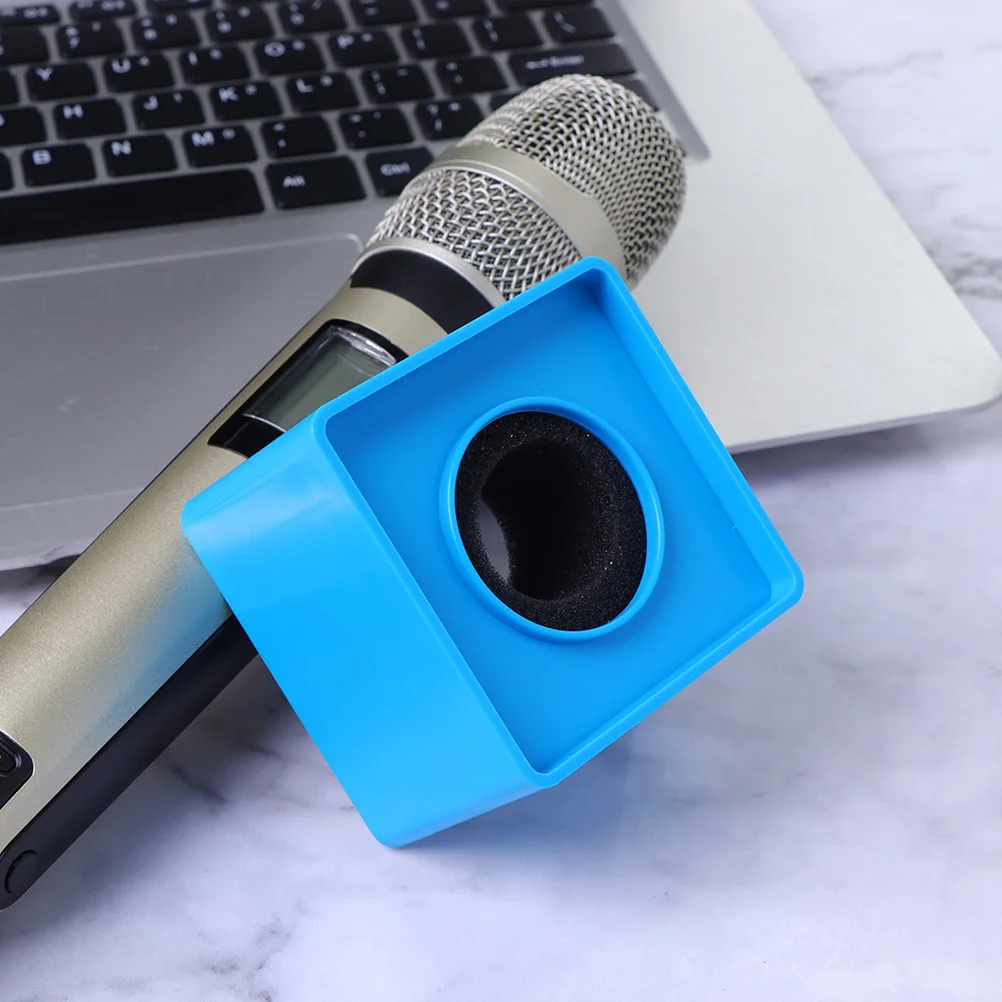 

2Pcs Triangular Shaped ABS Microphone Station Logo Flag for Interview Mic - Portable Lightweight Design Suitable Most Mic Types