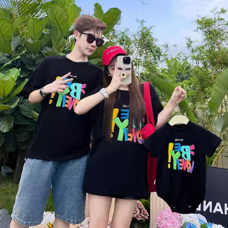 

2024 Summer New Family T Shirt Parents and Children Matching Same Cotton Tee Shirt Mom Dad and Son Daughter Clothes Baby Romper