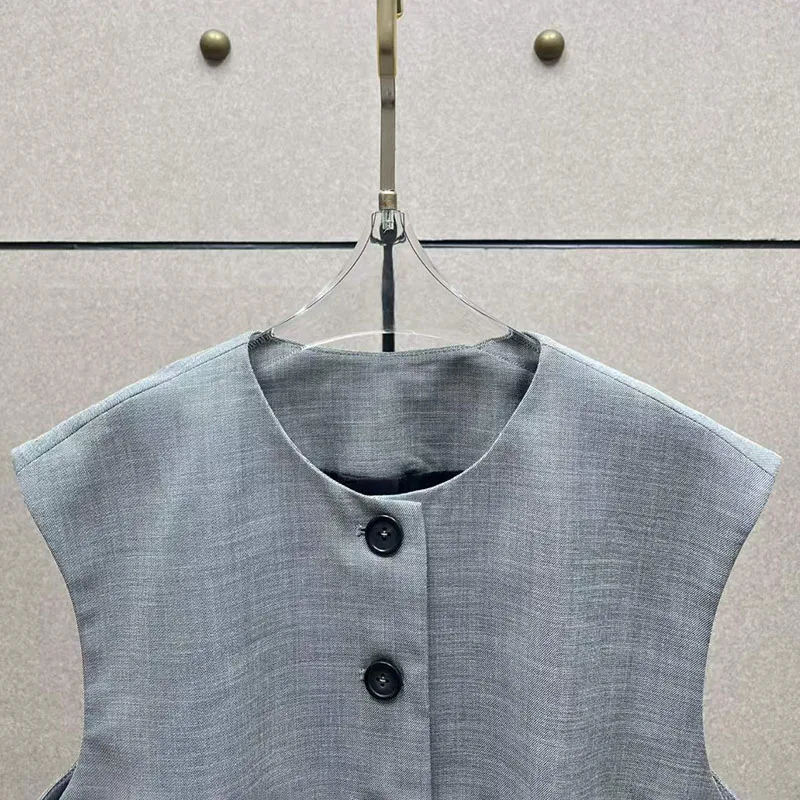 Lady's hourglass shaping waistcoat top, single-button sleeveless round-neck jacket coat, high-quality versatile tank top, 2026,