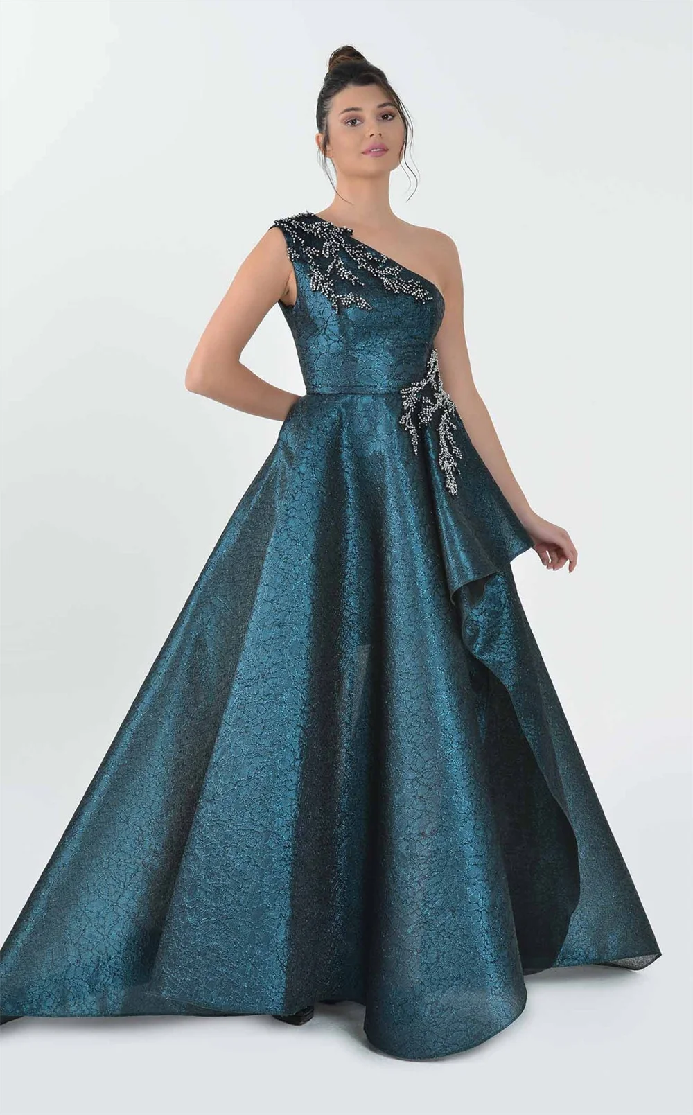 Luxuriöse One-Shoulder-Brautrobe im Vintage-Stil, bodenlange Kleider, königliche 3D-Blumenapplikationen, knöchellange Brautkleider Robe De Mariée