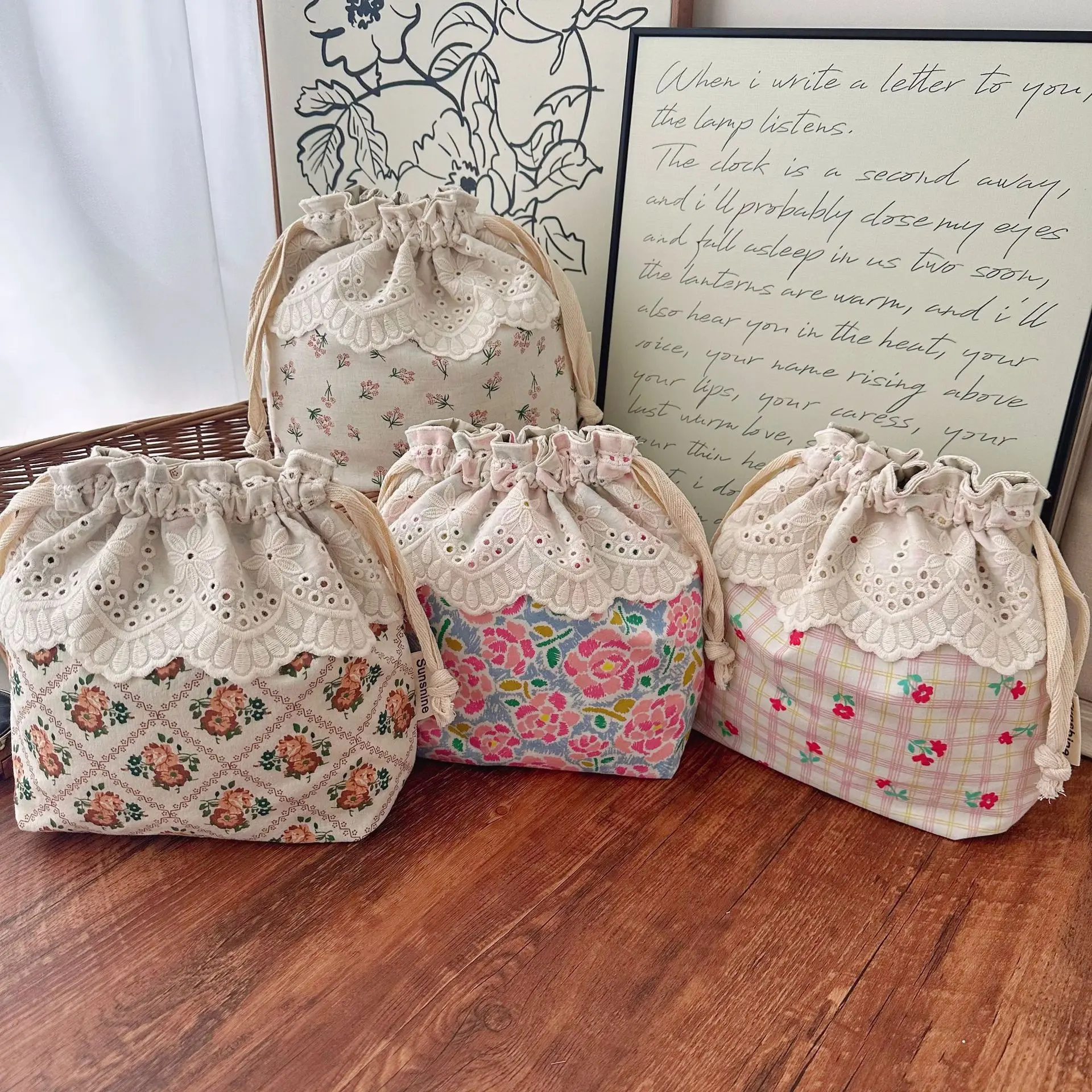 

Кружевная косметичка, винтажный карман на шнурке с цветочным принтом, милая пыленепроницаемая сумка для хранения, настольная сумка-органайзер в деревенском лесу