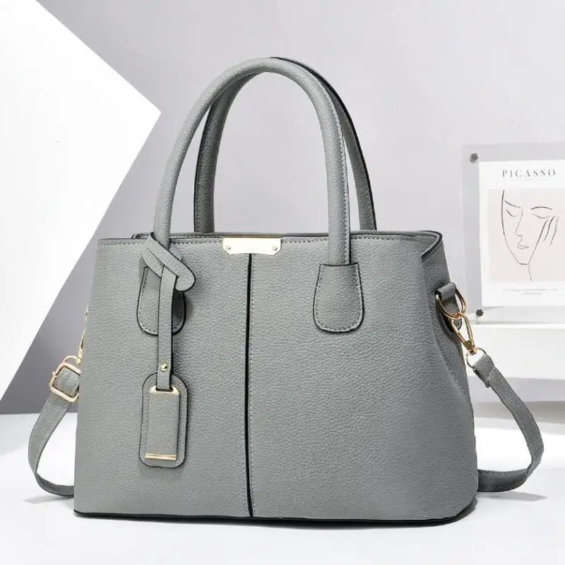 Classic Black Women Leather Bags New Fashion Simple Design Ladies Single Shoulder Bags Versatile Famale Commuting Handbag
