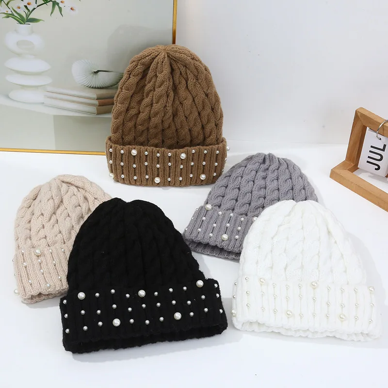 New Winter Product: Warm Women's Bead-Studded Round-Top Solid Color Versatile Winter Knit Hat
