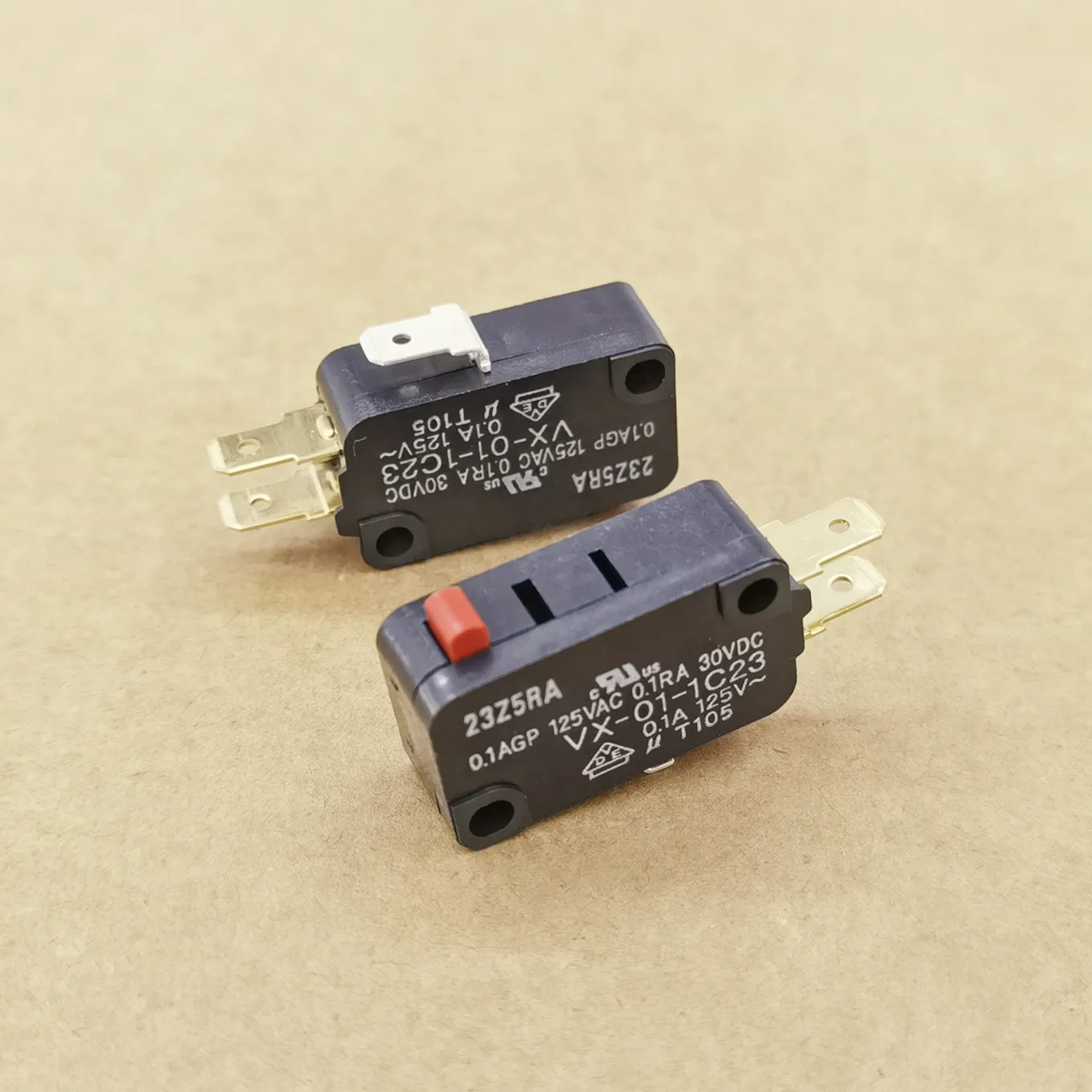 Original Neu 100% VX-01-1C23 Schwenkhebel Kleiner Mikroschalter 0,1A 125VAC 0,1A 30VDC – Detail 2