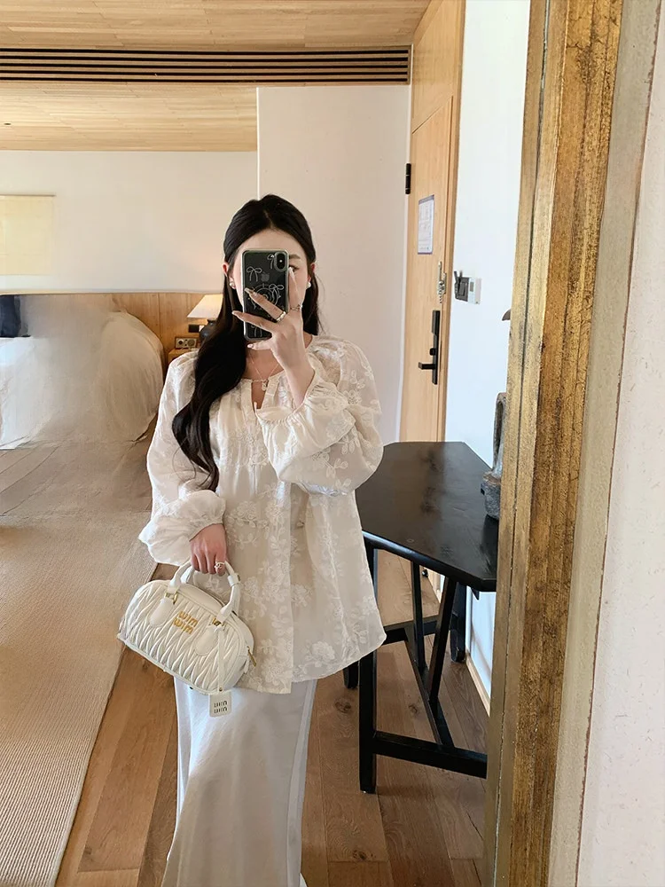 

Женская свободная блузка с объемной вышивкой NORA STUDIO, осенний дизайн, желтая, с V-образным вырезом, длинный рукав, для повседневной носки