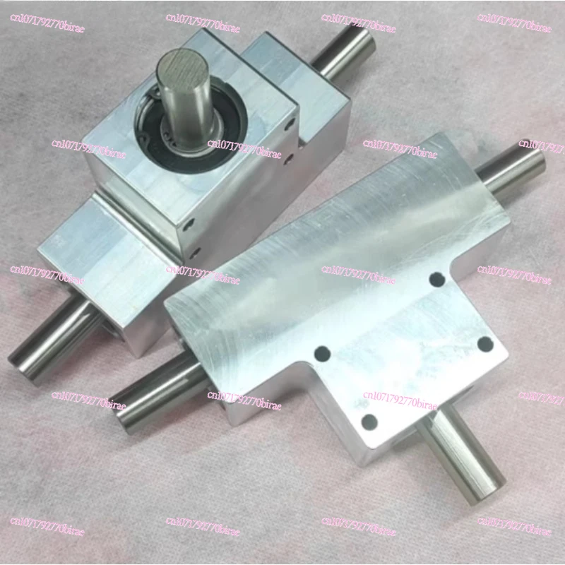 Small Speed Ratio 1:1 Single/Dual Output Shaft Diameter 15mm 90 Degree Commutator Corner Spiral Bevel